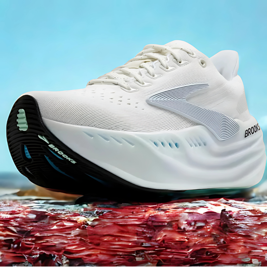 StrideForce™ MaxRacer Sneakers